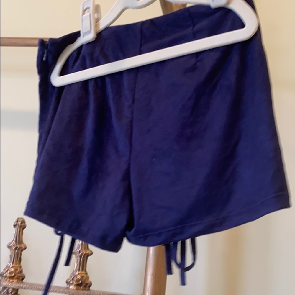 Shorts - Picture 2 of 2